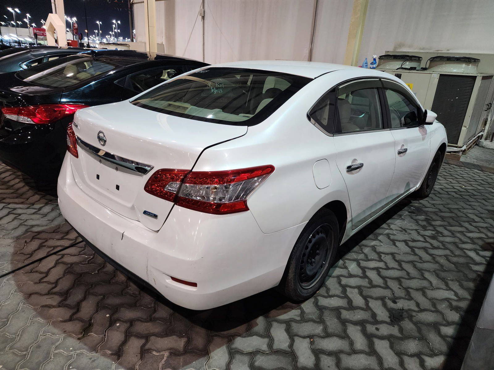 2014 NISSAN SENTRA — 163366 Miles — Lot 71092293 - Marhaba Auctions Used Cars - Image 4