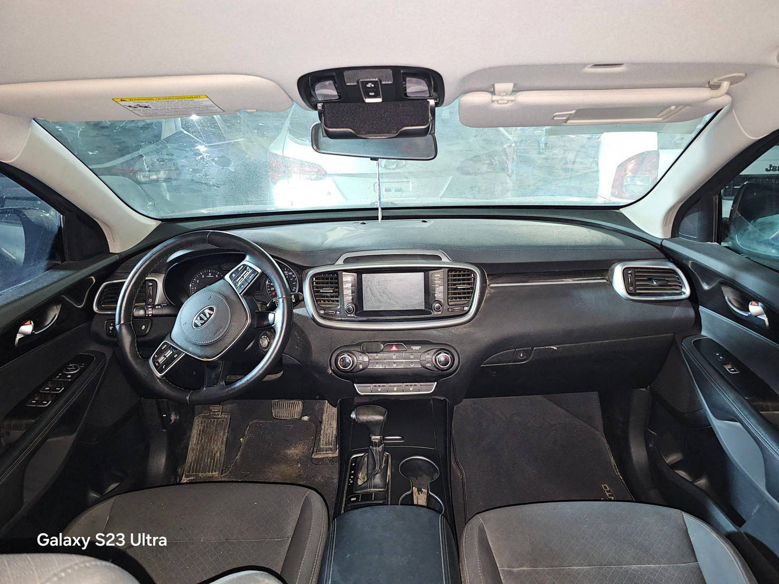 KIA SORENTO 2019 - Marhaba Auction Used Cars - Image 11