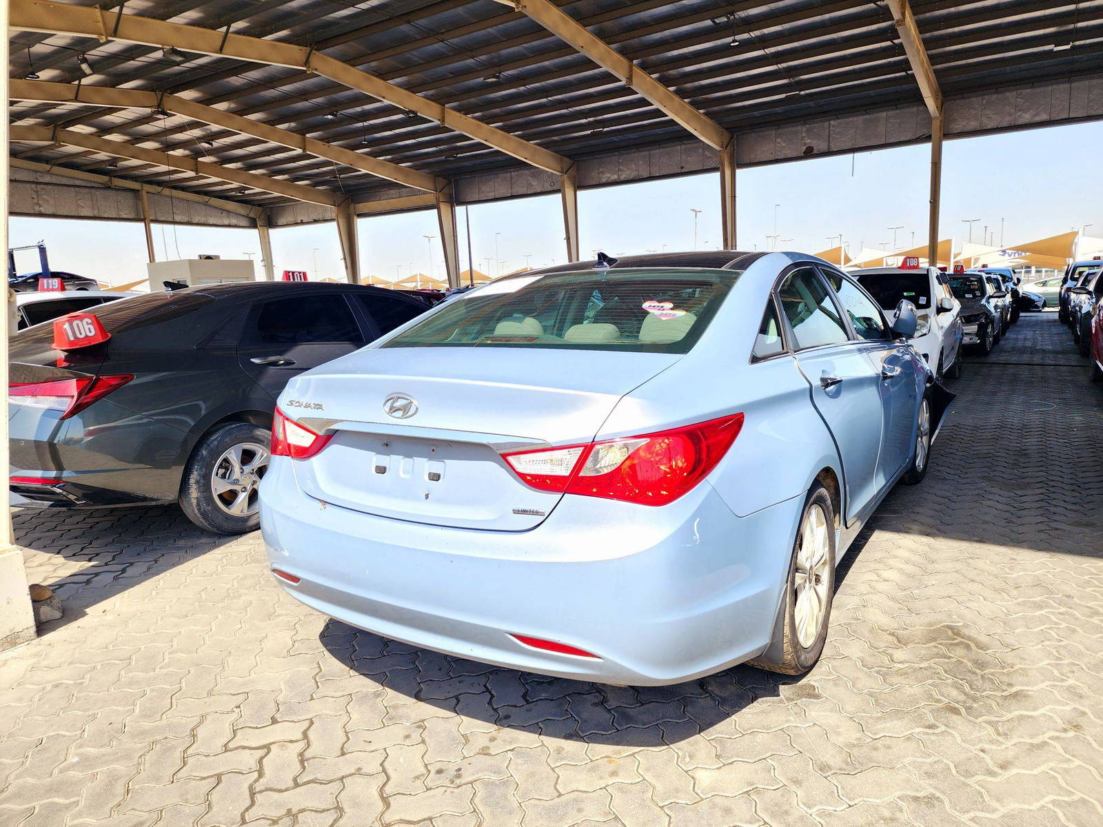 2012 HYUNDAI SONATA — 196272 Miles — Lot 40927407 — Souq - Marhaba Auctions Used Cars - Image 3
