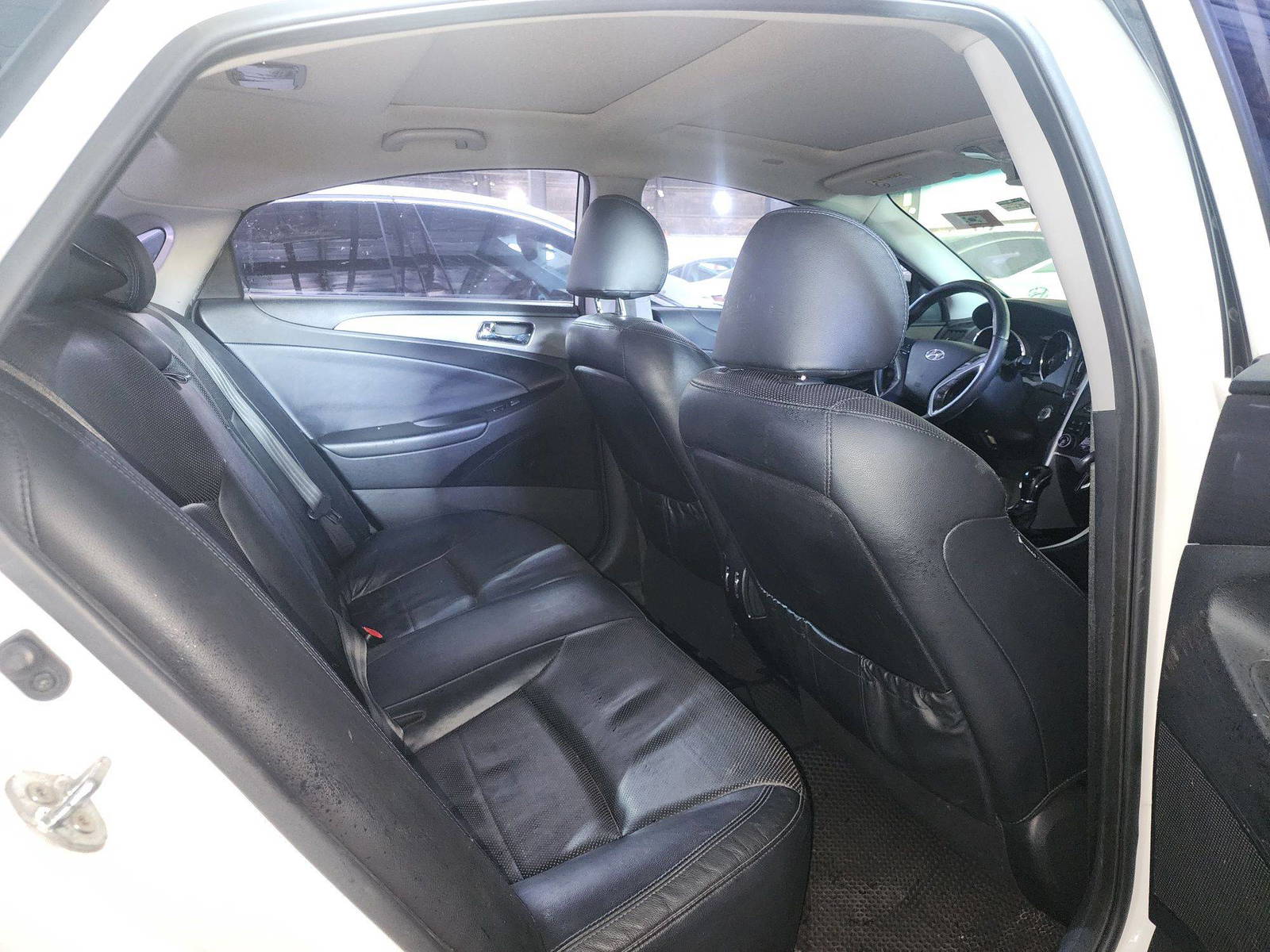 HYUNDAI SONATA 2012 - Marhaba Auction Used Cars - Image 7