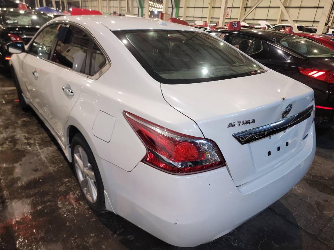 2013 NISSAN ALTIMA — 206064 Miles — Lot 66707773 - Marhaba Auctions Used Cars - Image 4