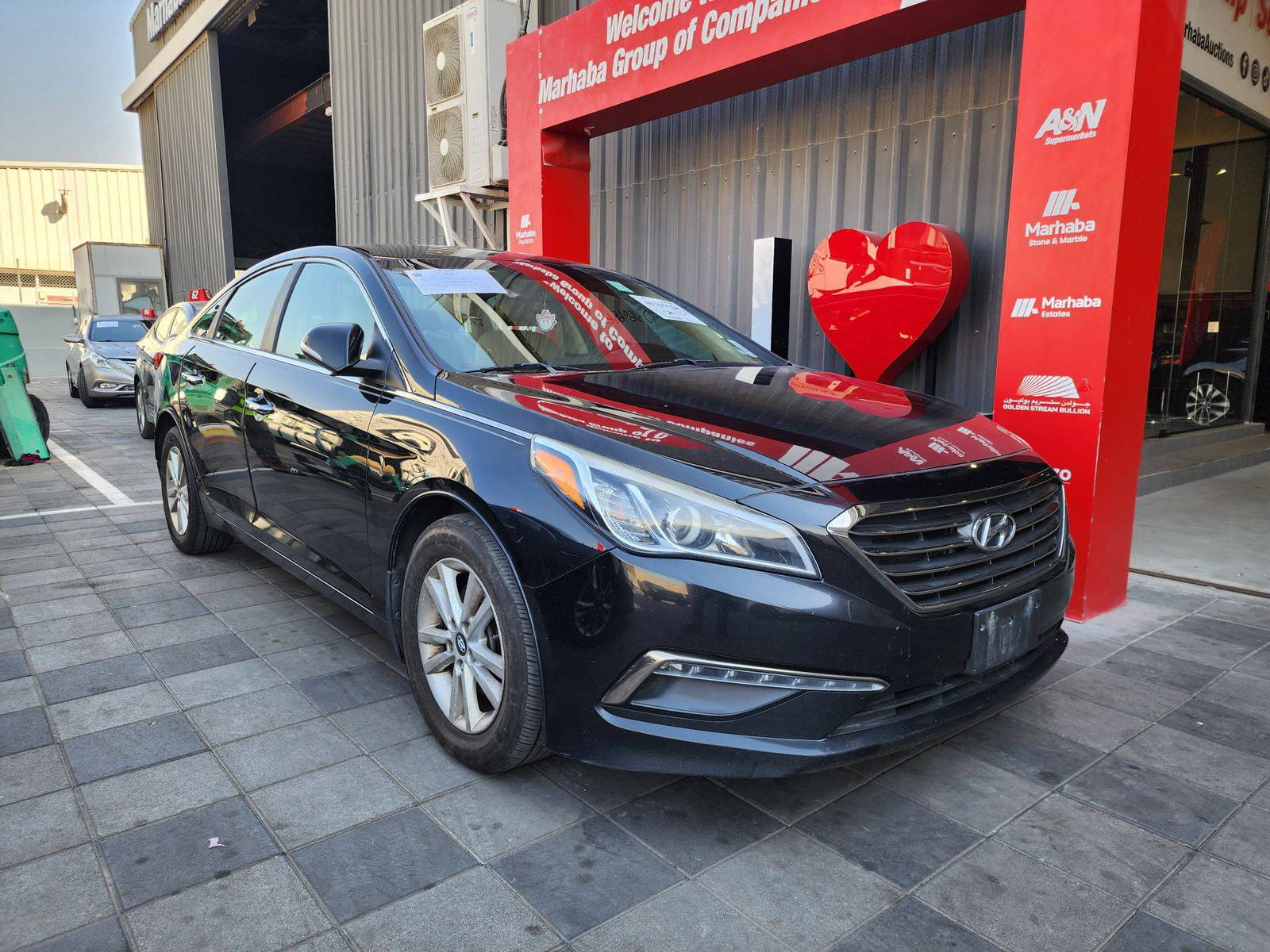 2015 HYUNDAI SONATA — 149500 Miles — Lot 40369656 — Al Quoz - Marhaba Auctions Used Cars - Image 3