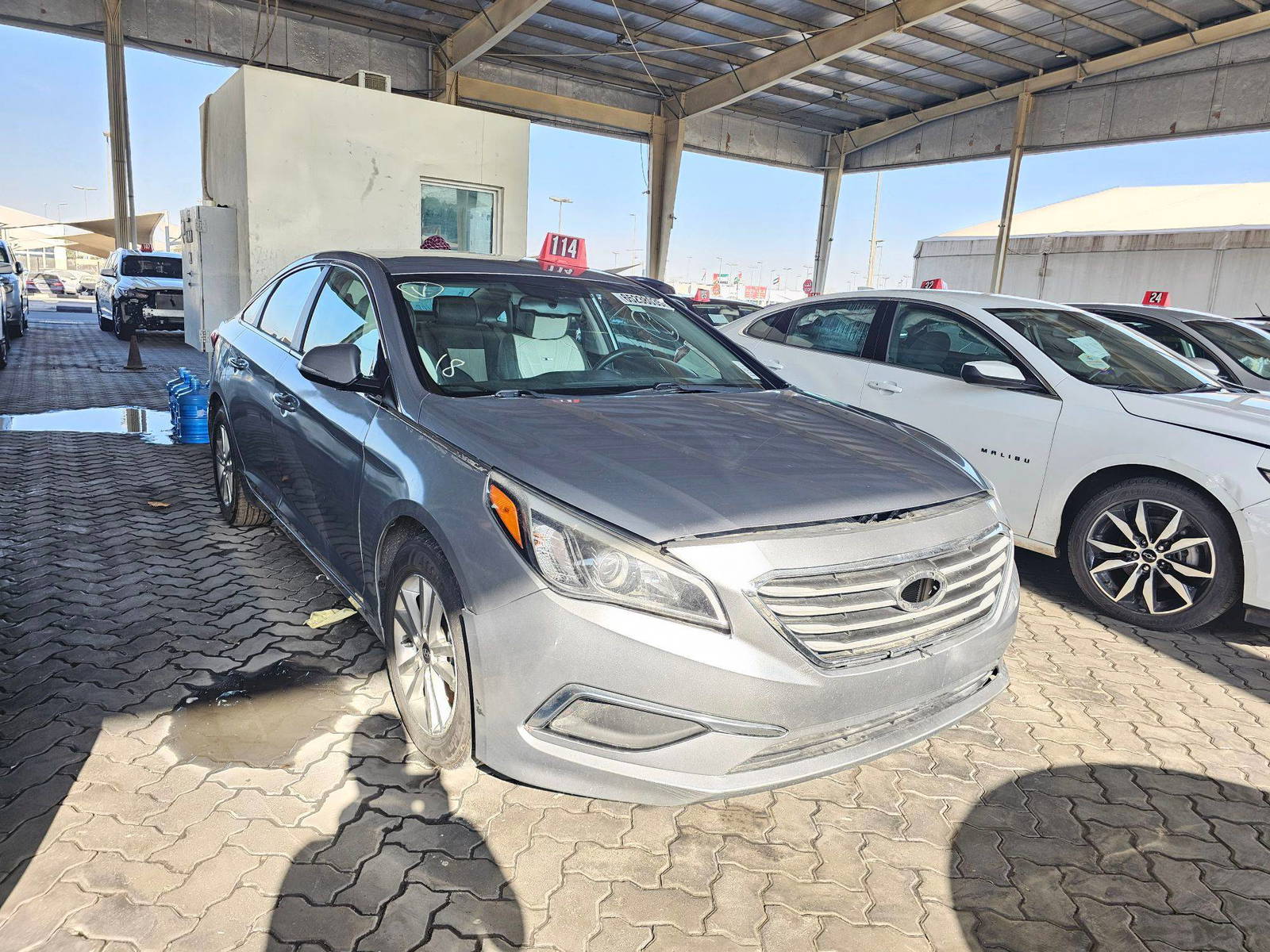 2016 HYUNDAI SONATA — 183000 Miles — Lot H335524 — Souq - Marhaba Auctions Used Cars - Image 4