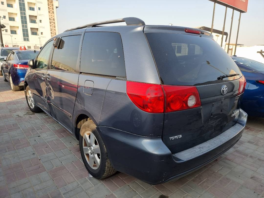 2008 TOYOTA SIENNA — 184234 Miles — Lot 125487 — Ind. 12 - Marhaba Auctions Used Cars - Image 5