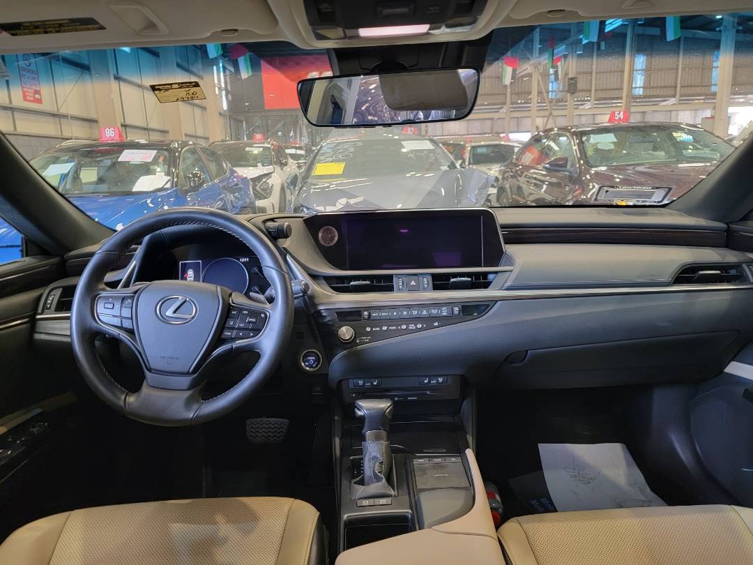 2021 LEXUS ES 300H — 27784 Miles — Lot MU007799 — Souq - Marhaba Auctions Used Cars - Image 8