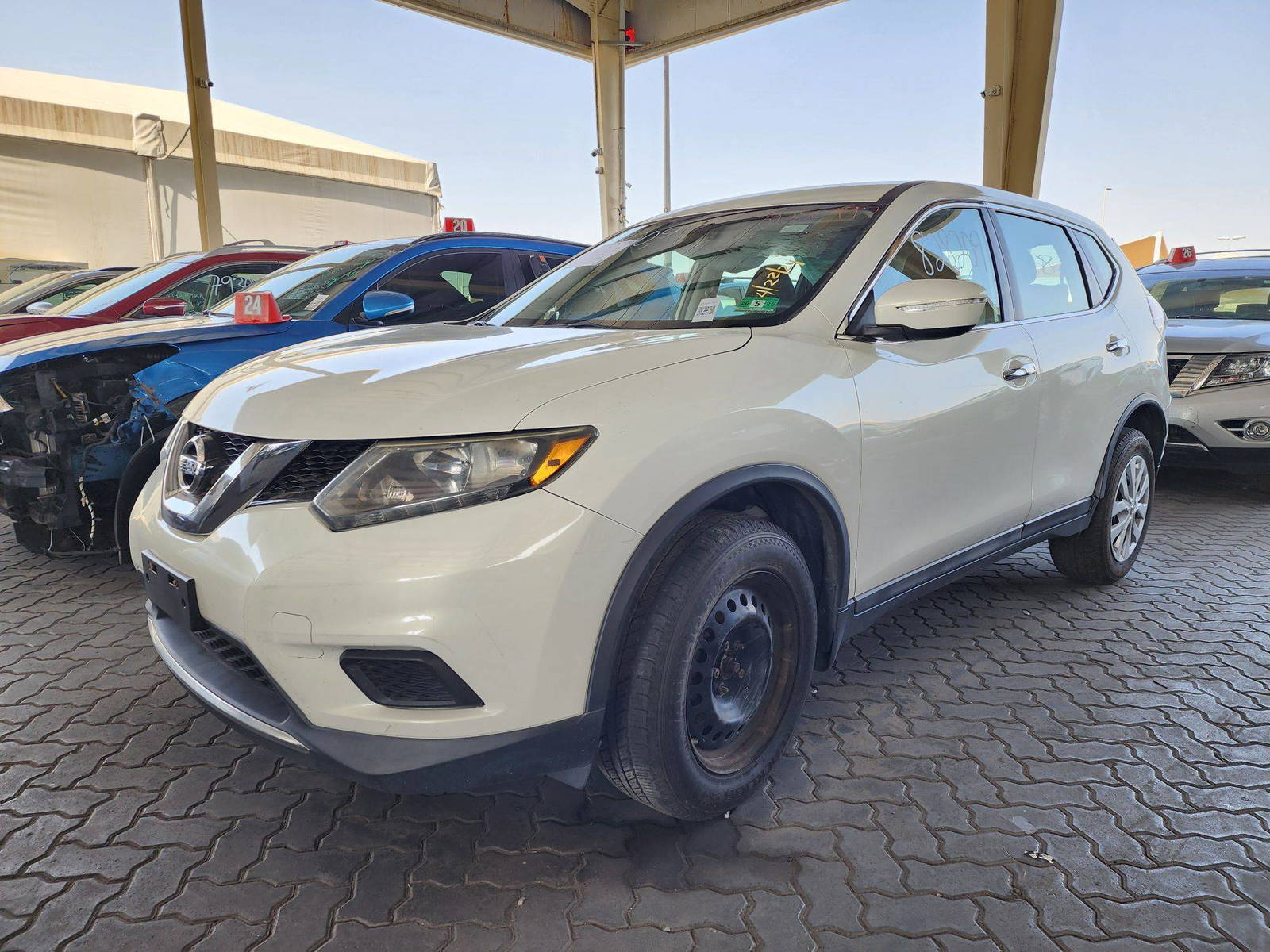 2014 NISSAN ROGUE — 147422 Miles — Lot 28209 — Souq - Marhaba Auctions Used Cars - Image 5