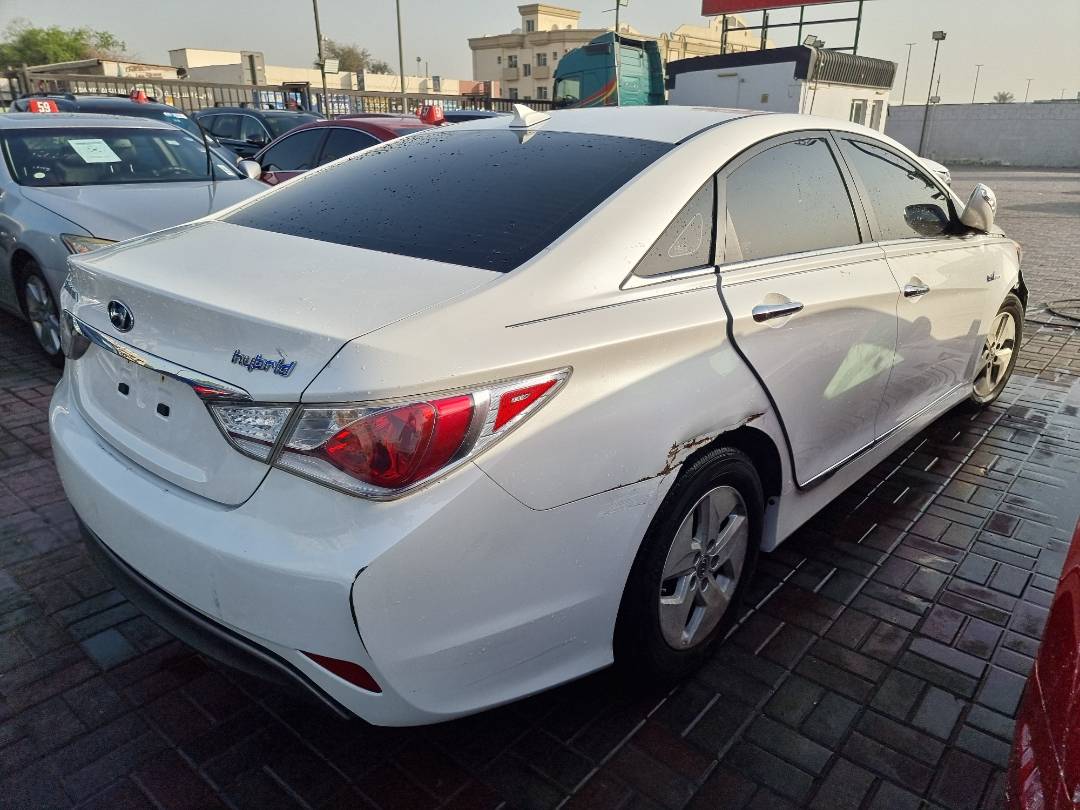 2012 HYUNDAI SONATA — 194715 Miles — Lot 124578 — Ind. 12 - Marhaba Auctions Used Cars - Image 4