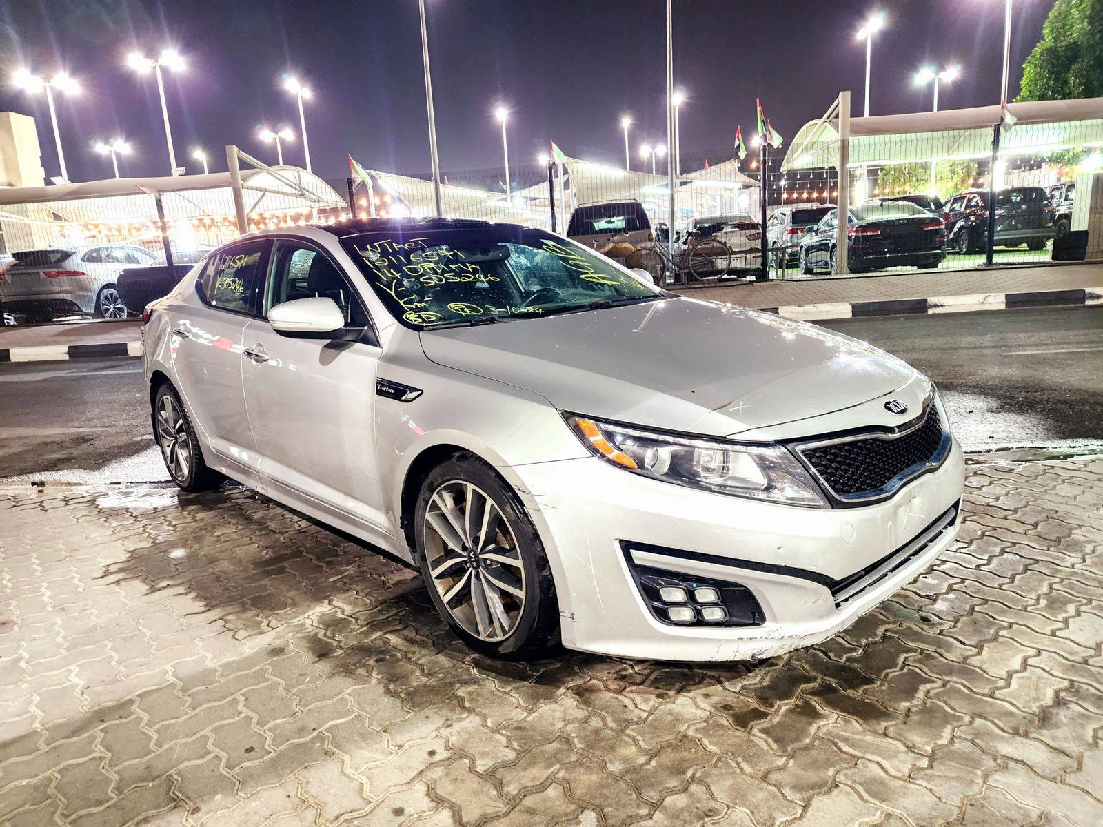 2014 KIA OPTIMA — 174341 KM — Lot 5E5505246 — Souq - Marhaba Auctions Used Cars - Image 5