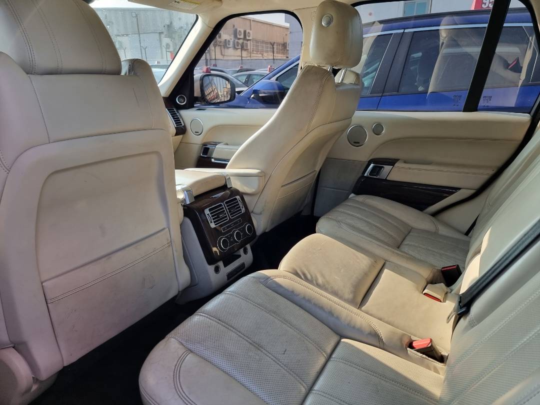 LAND ROVER RANGE ROVER SUPERCHARGED 2015 - Marhaba Auction Used Cars - Image 6