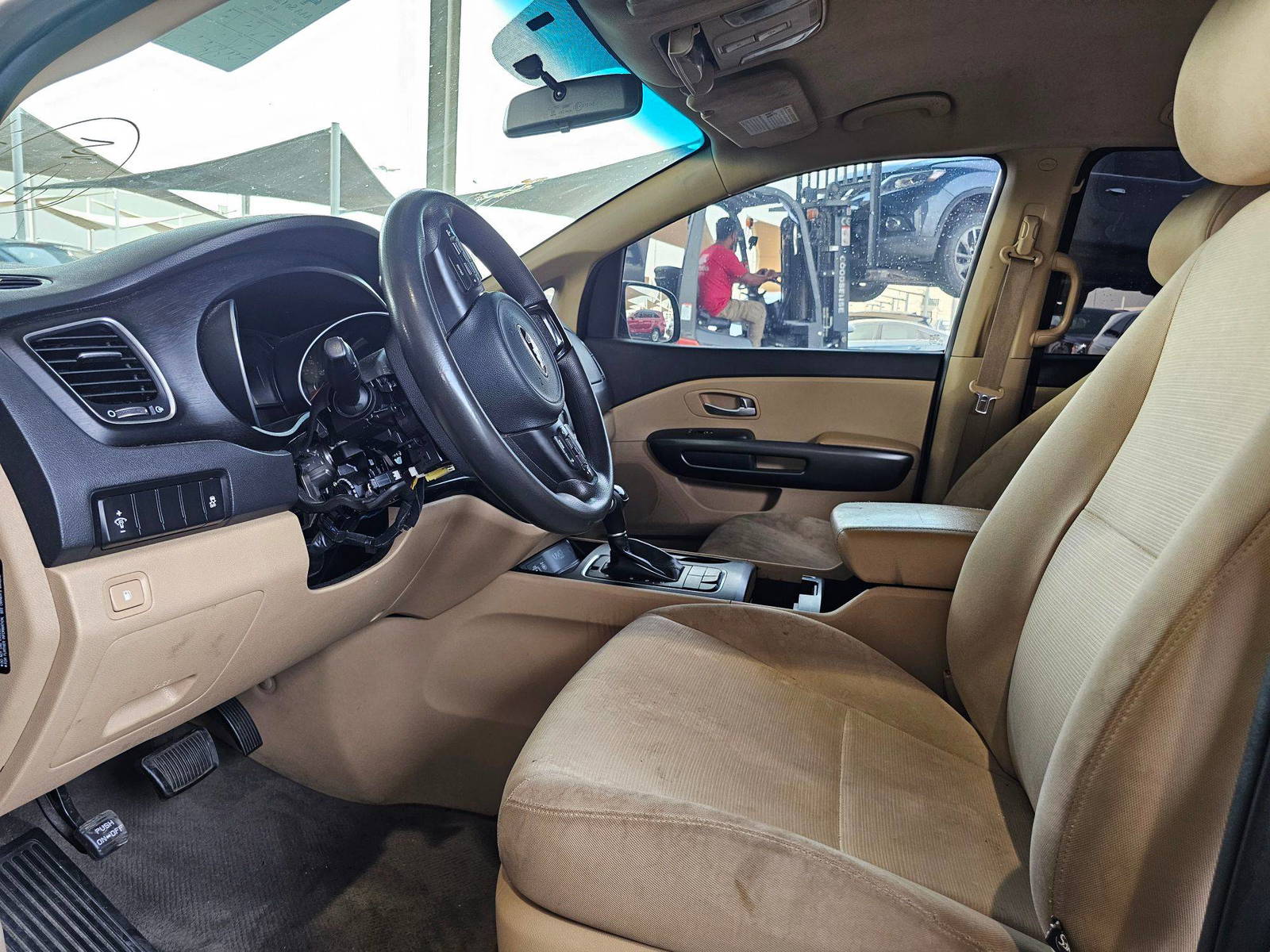 2015 KIA SEDONA — 146806 Miles — Lot 6039833 — Main - Marhaba Auctions Used Cars - Image 8