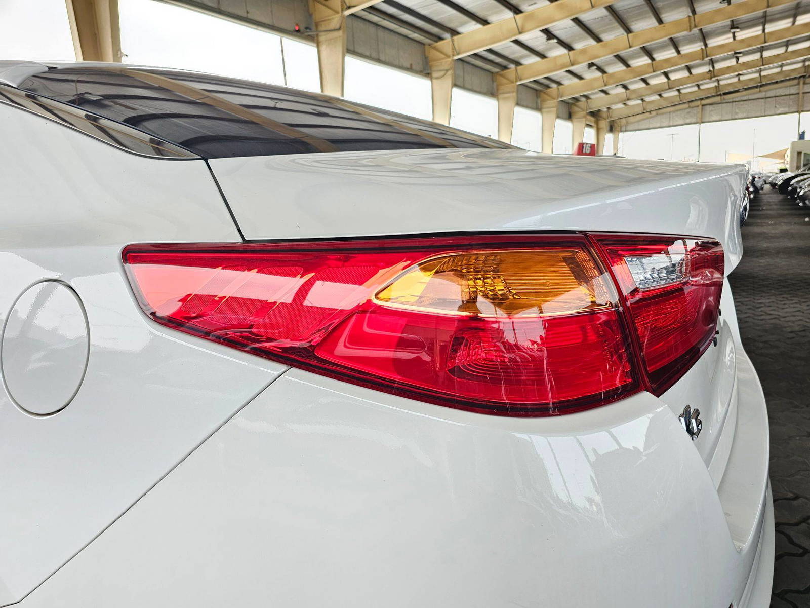 2014 KIA K5 — 177376 KM — Lot 433389 — Souq - Marhaba Auctions Used Cars - Image 10