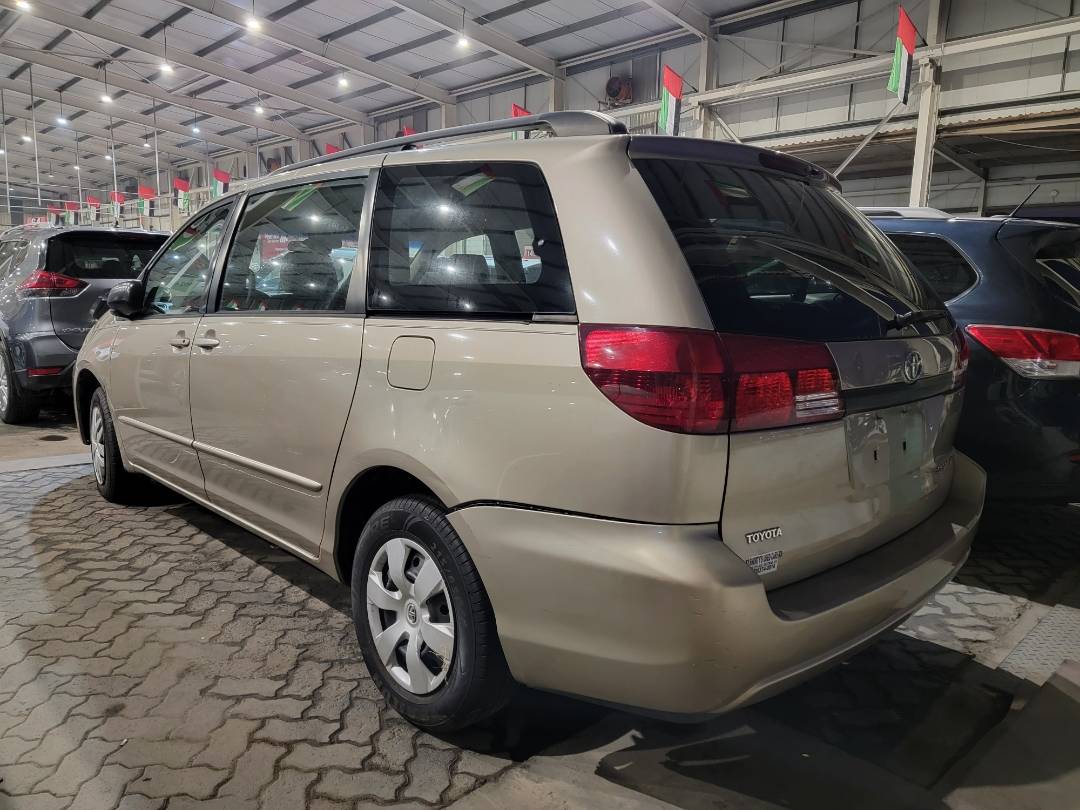 2005 TOYOTA SIENNA — 196869 Miles — Lot 40240039 — Main - Marhaba Auctions Used Cars - Image 3