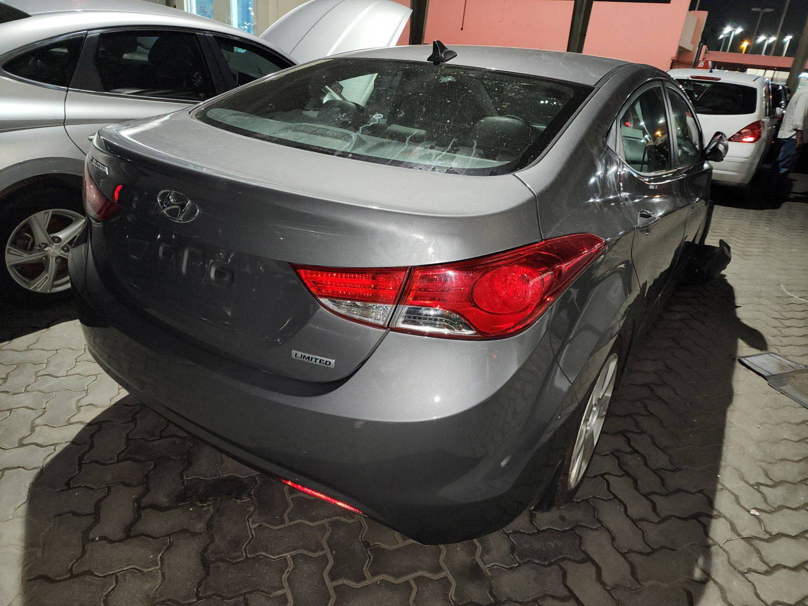 2013 HYUNDAI ELANTRA — 184417 Miles — Lot 81648483 - Marhaba Auctions Used Cars - Image 4