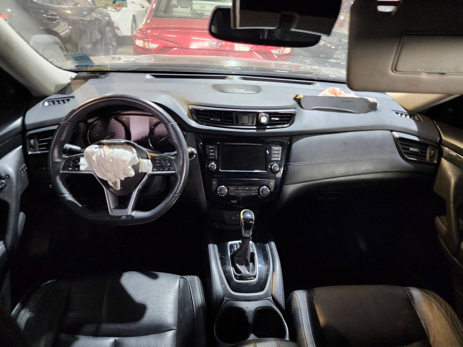 2018 NISSAN ROGUE — 127729 Miles — Lot 70771044 — Al Quoz - Marhaba Auctions Used Cars - Image 8