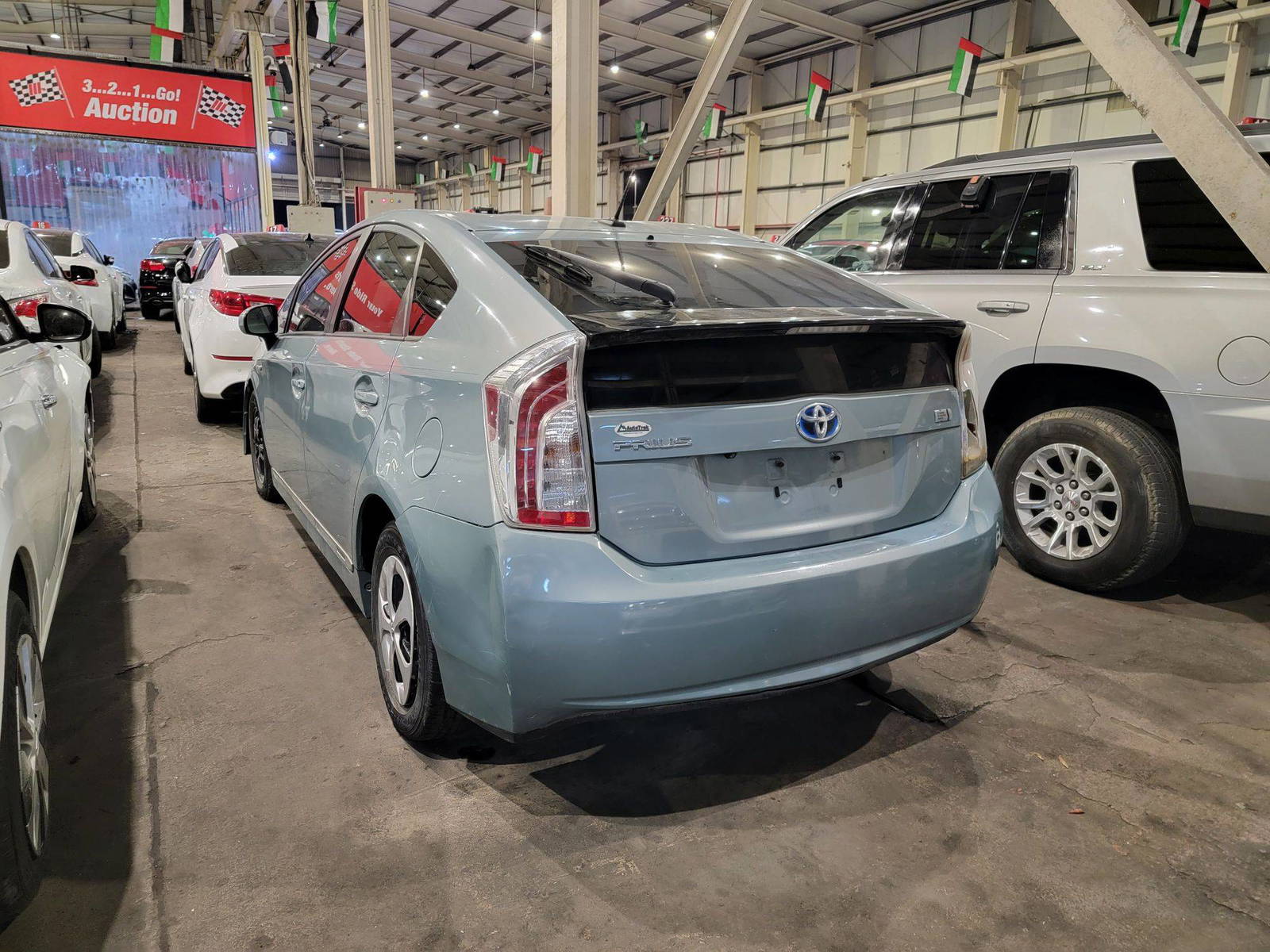 2014 TOYOTA PRIUS — 203690 Miles — Lot 42761332 — Main - Marhaba Auctions Used Cars - Image 5