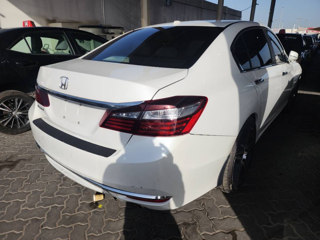 2016 HONDA ACCORD — 119491 Miles — Lot 78229803 — Main - Marhaba Auctions Used Cars - Image 9