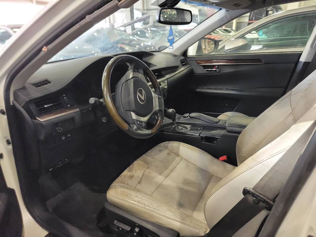 2015 LEXUS ES 350 — 186181 Miles — Lot F2207371 — Main - Marhaba Auctions Used Cars - Image 8