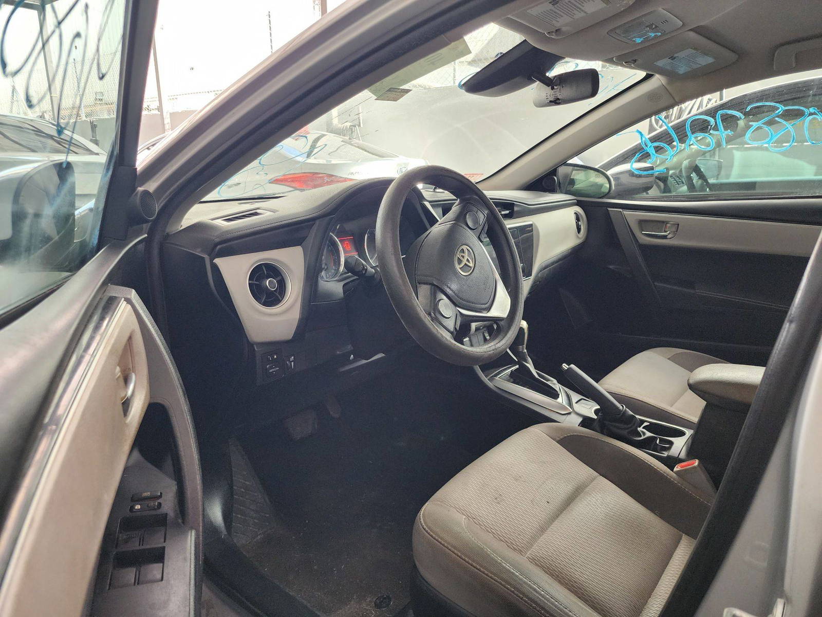 2018 TOYOTA COROLLA — 126546 Miles — Lot 40887265 — Souq - Marhaba Auctions Used Cars - Image 9