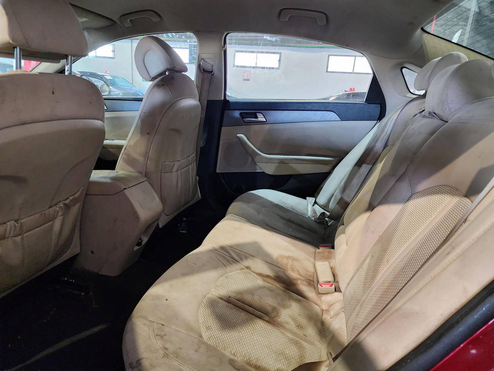 2015 HYUNDAI SONATA — 159753 Miles — Lot 237576 — Al Quoz - Marhaba Auctions Used Cars - Image 6