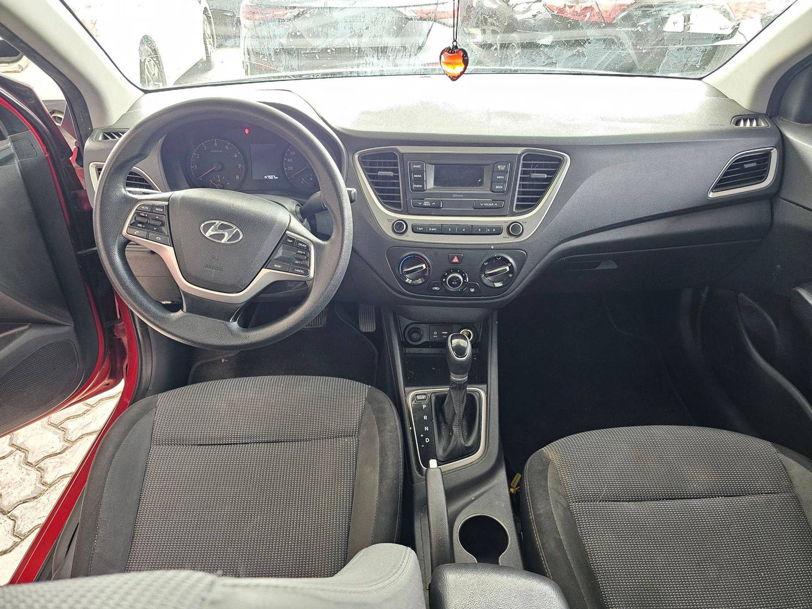 2020 HYUNDAI ACCENT — 147507 KM — Lot 192361 — Souq - Marhaba Auctions Used Cars - Image 7
