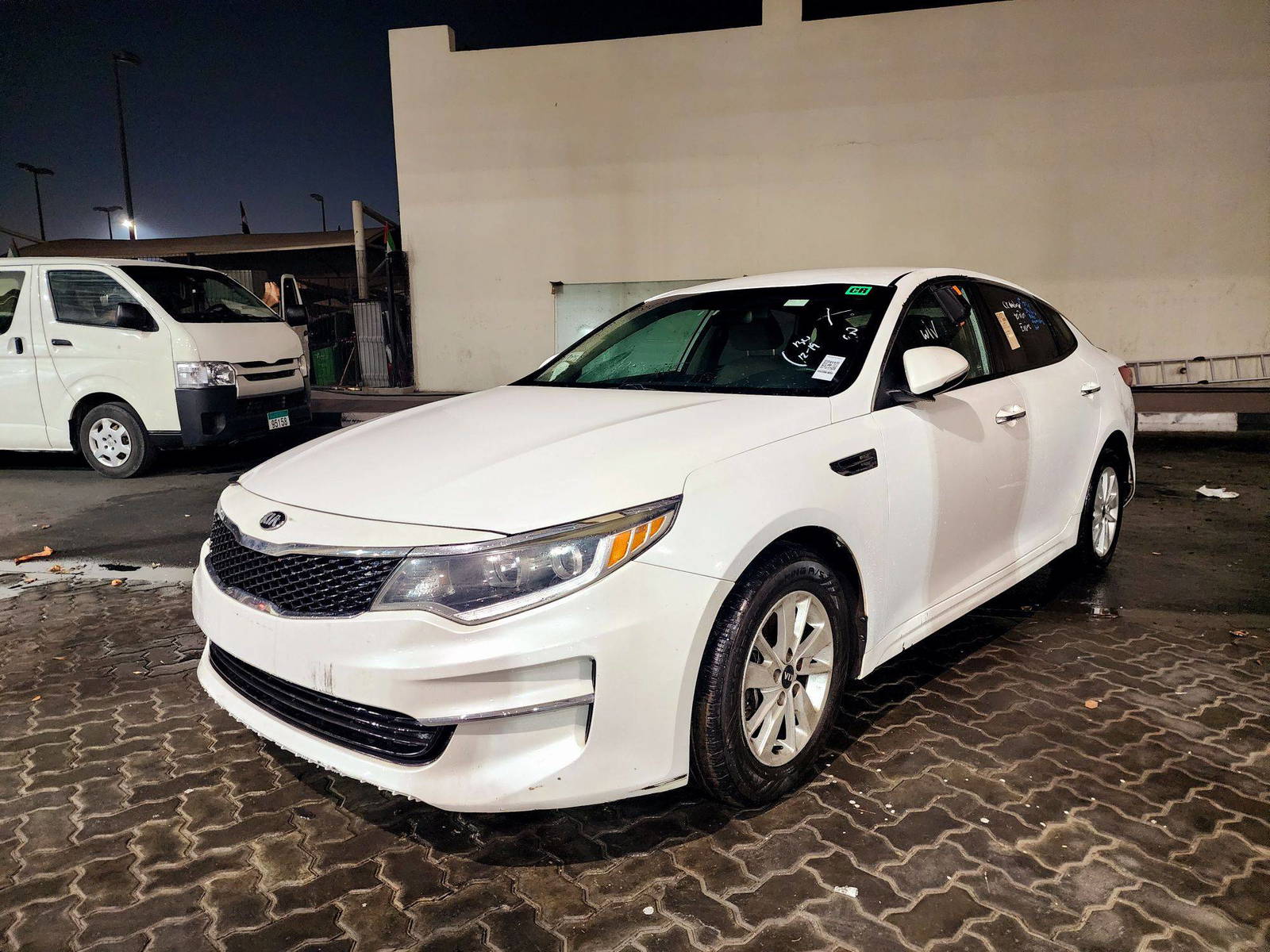 2018 KIA OPTIMA — 188934 Miles — Lot 5720711 — Souq - Marhaba Auctions Used Cars - Image 3