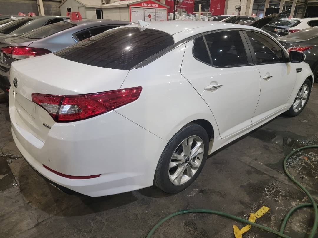 2013 KIA K5 — 184346 KM — Lot 312030 — Main - Marhaba Auctions Used Cars - Image 3