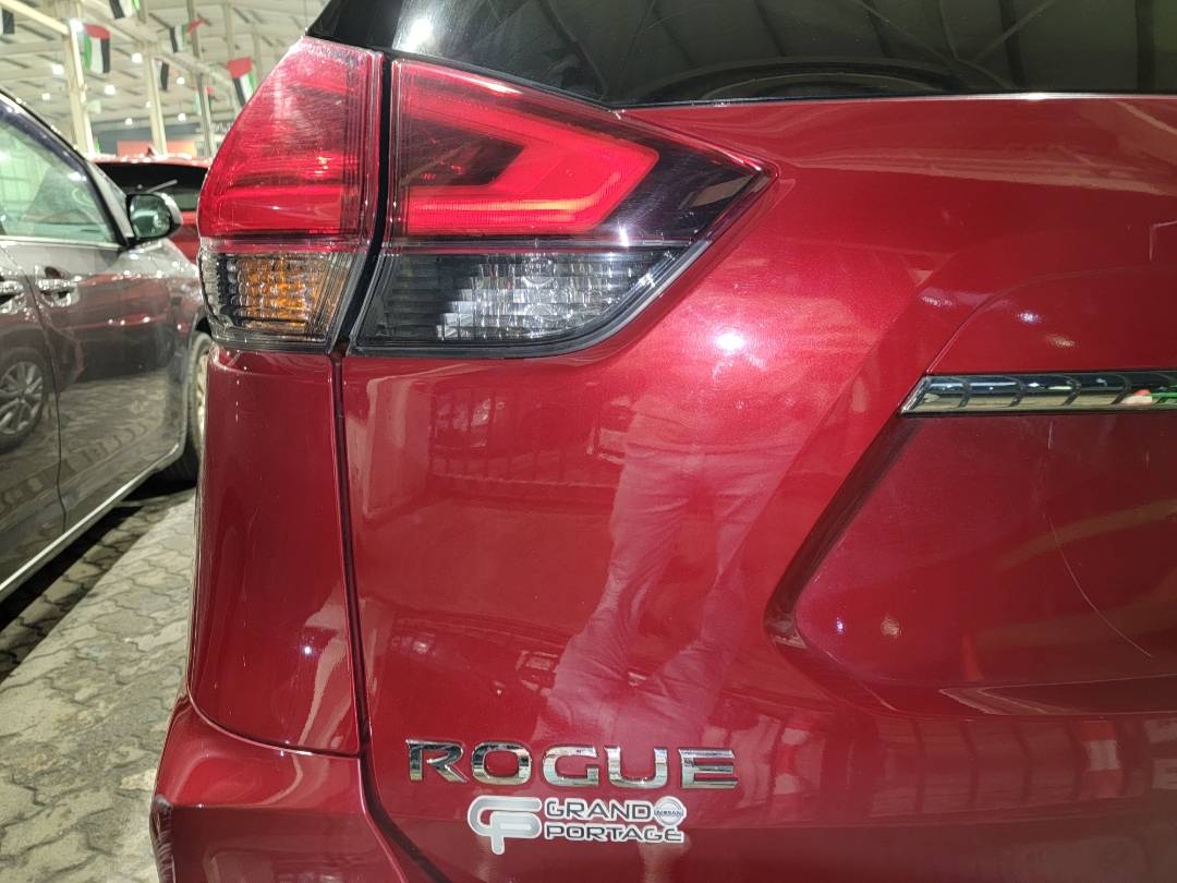 2017 NISSAN ROGUE — 173914 KM — Lot 763726 - Marhaba Auctions Used Cars - Image 5
