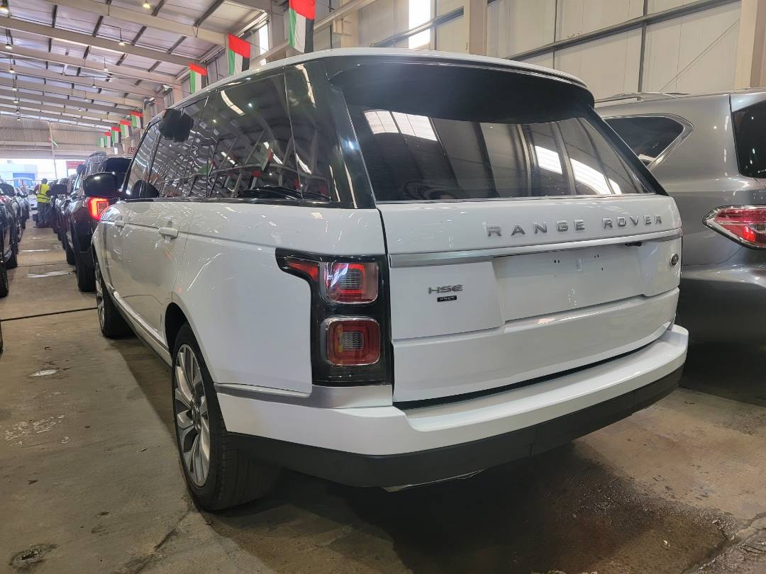 2020 LAND ROVER RANGE ROVER — 32973 Miles — Lot A583582 — AutoBaba - Marhaba Auctions Used Cars - Image 3