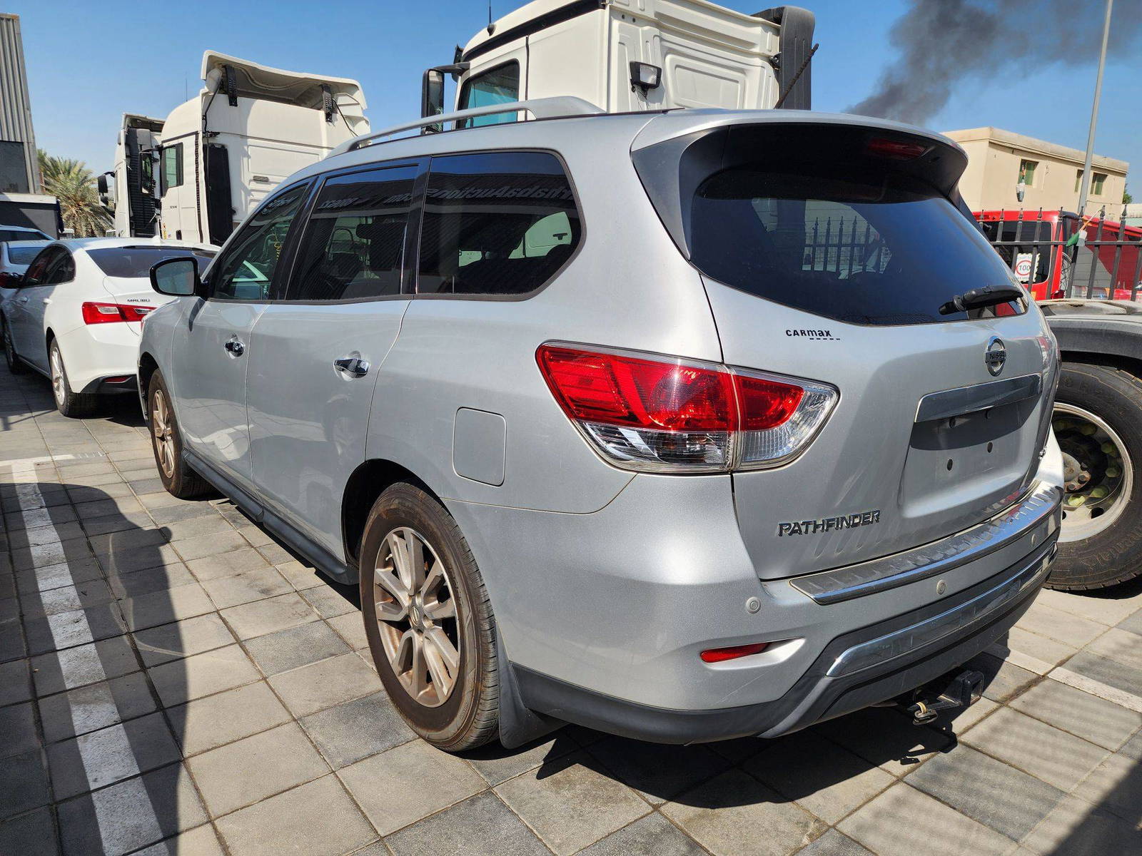 2015 NISSAN PATHFINDER — 165065 Miles — Lot 81596134 — Al Quoz - Marhaba Auctions Used Cars - Image 6