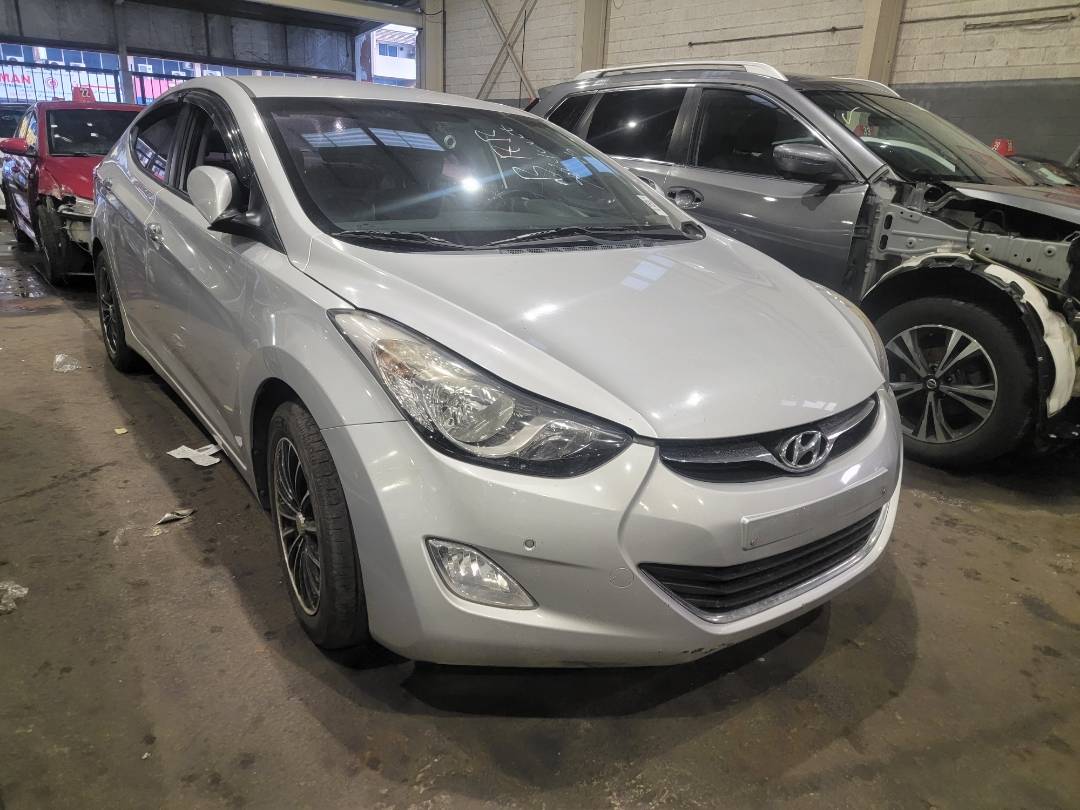 2013 HYUNDAI AVANTE — 217849 KM — Lot 774440 — Main - Marhaba Auctions Used Cars - Image 4