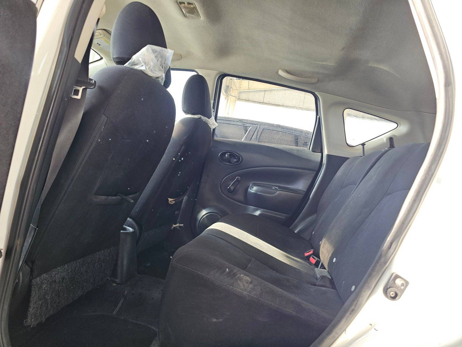 2014 NISSAN VERSA — 140539 Miles — Lot CPXEL404889 — Souq - Marhaba Auctions Used Cars - Image 6