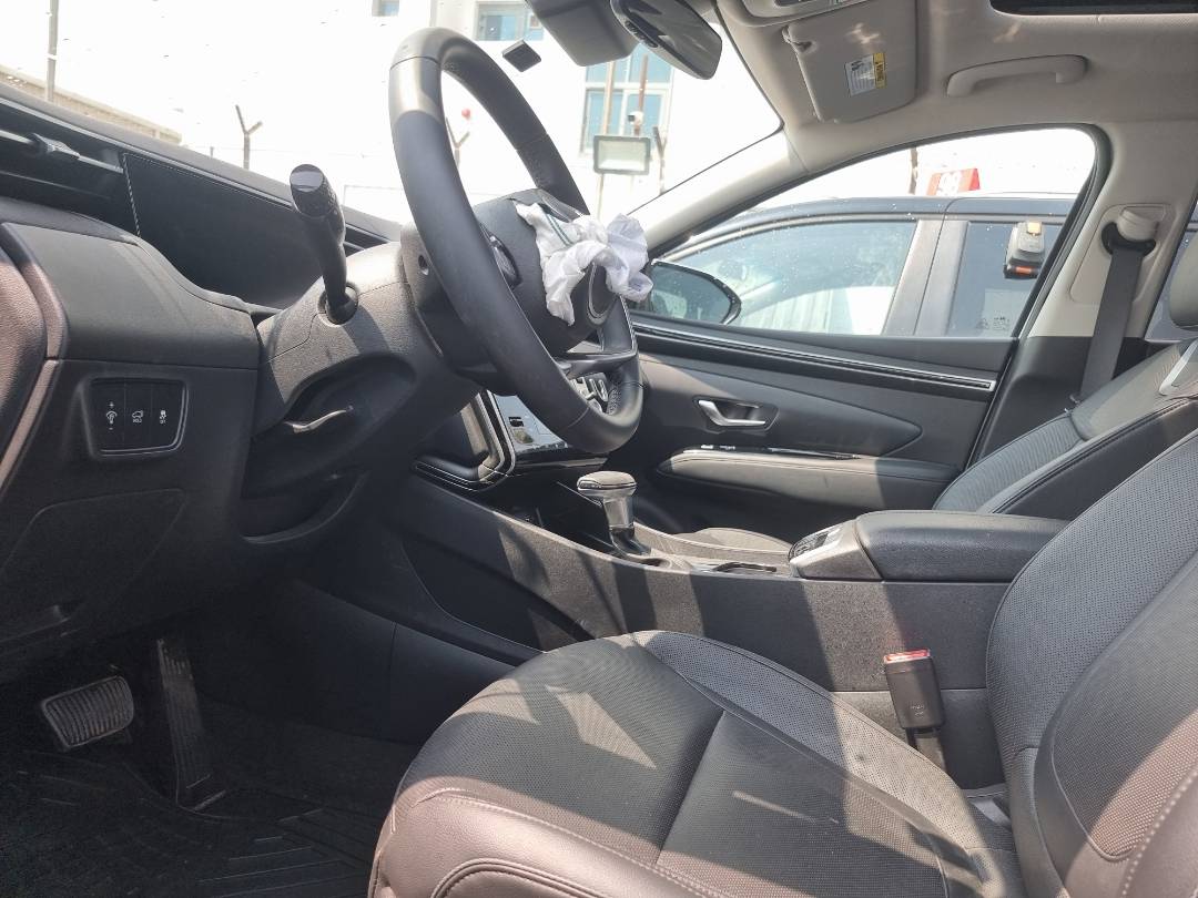 2022 HYUNDAI TUCSON — 33568 Miles — Lot 4NH014871 — Ind. 12 - Marhaba Auctions Used Cars - Image 9