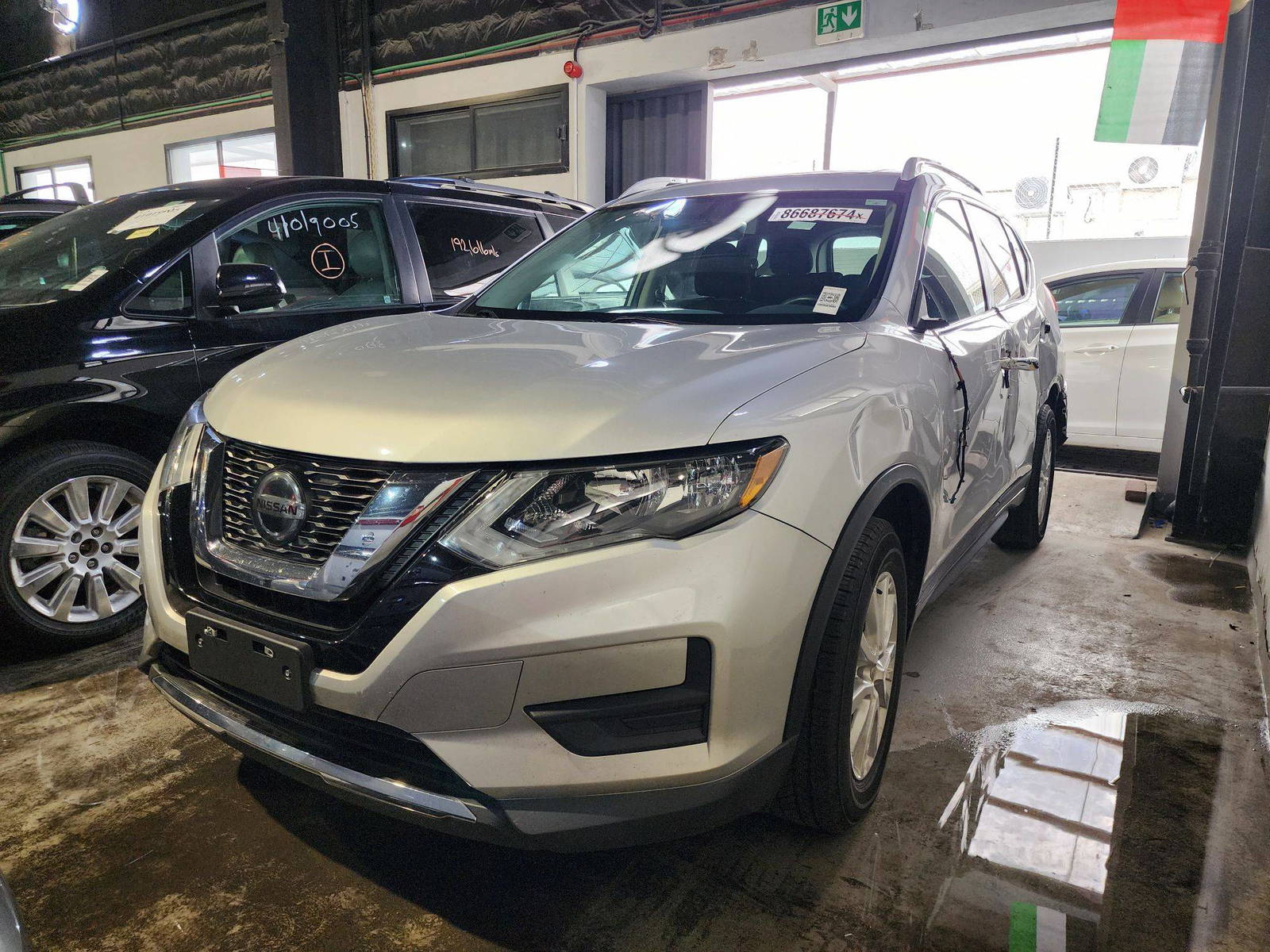 2018 NISSAN ROGUE — 93752 Miles — Lot 86687674 — Al Quoz - Marhaba Auctions Used Cars - Image 4