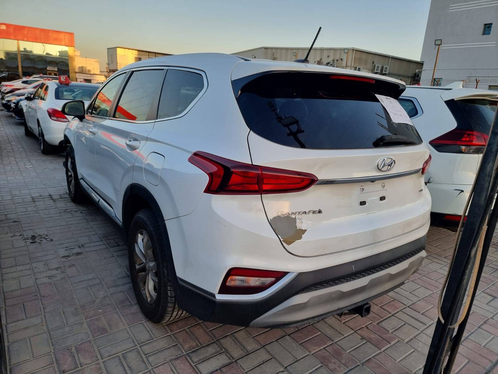 HYUNDAI SANTA FE 2019 - Marhaba Auction Used Cars - Image 4