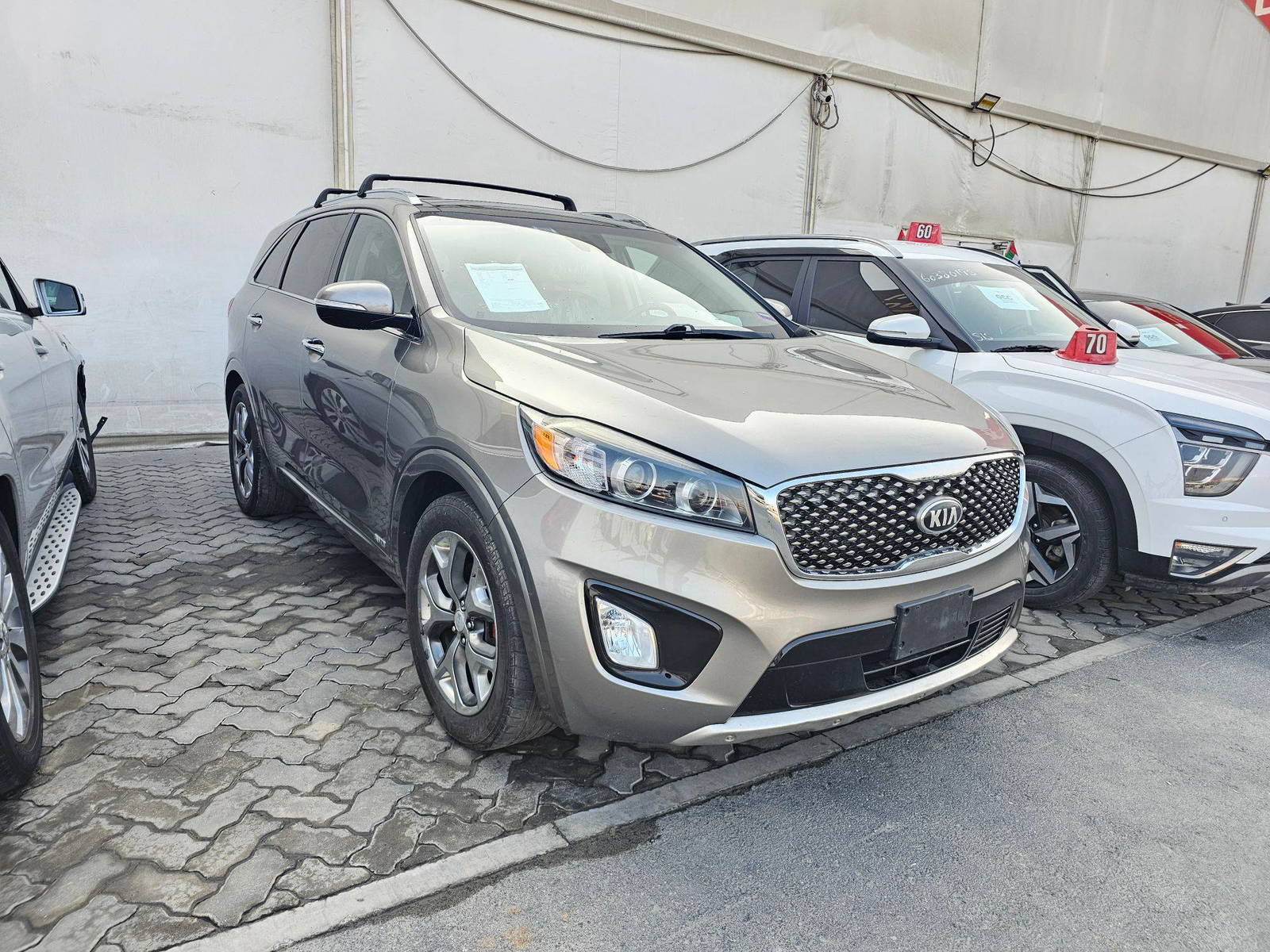 2017 KIA SORENTO — 161264 Miles — Lot 338085 — Souq - Marhaba Auctions Used Cars - Image 4