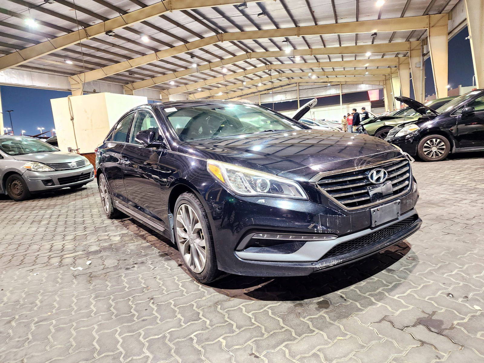 2015 HYUNDAI SONATA — 146453 Miles — Lot 50158275 — Souq - Marhaba Auctions Used Cars - Image 4