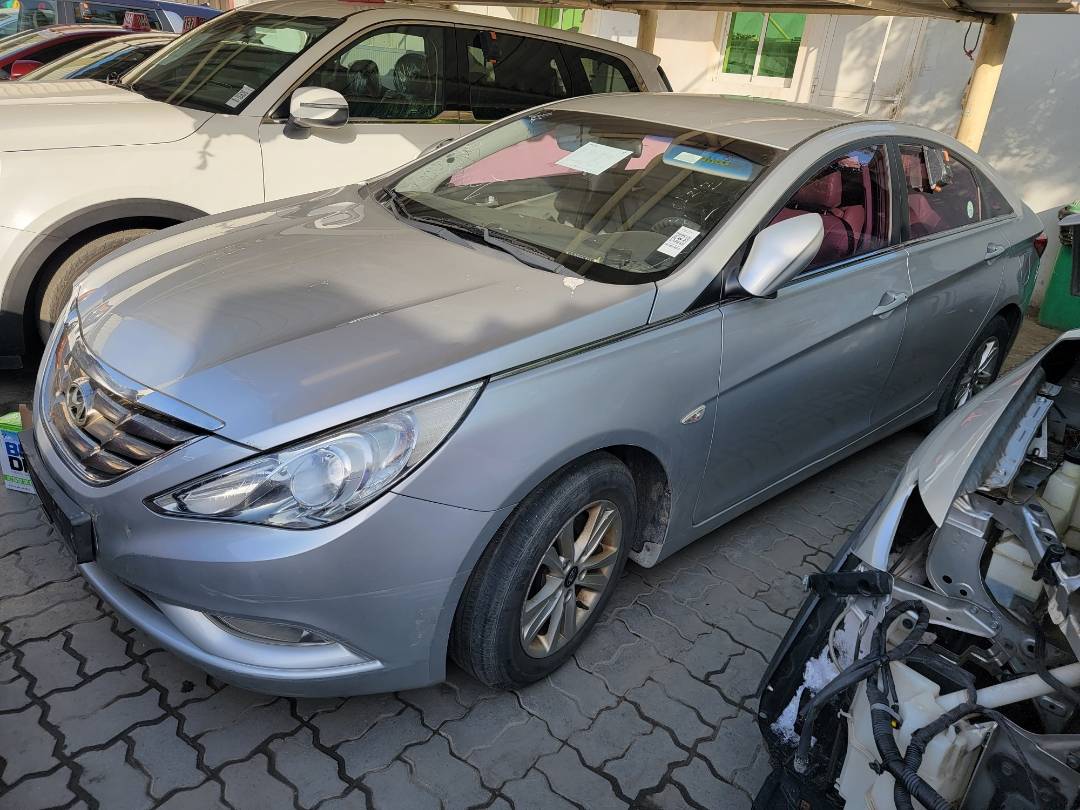 2010 HYUNDAI SONATA — 221759 KM — Lot 045269 — Main - Marhaba Auctions Used Cars - Image 3