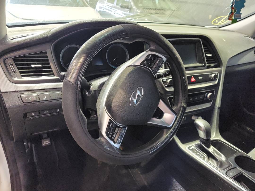 2019 HYUNDAI SONATA — 83278 Miles — Lot 77592203 - Marhaba Auctions Used Cars - Image 9
