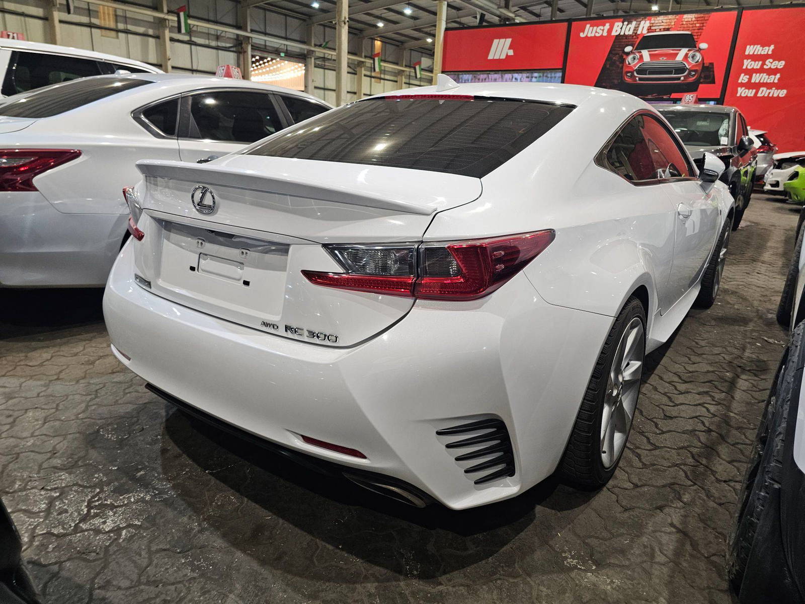 2017 LEXUS RC 350 — 46898 KM — Lot H5003328 — Main - Marhaba Auctions Used Cars - Image 4