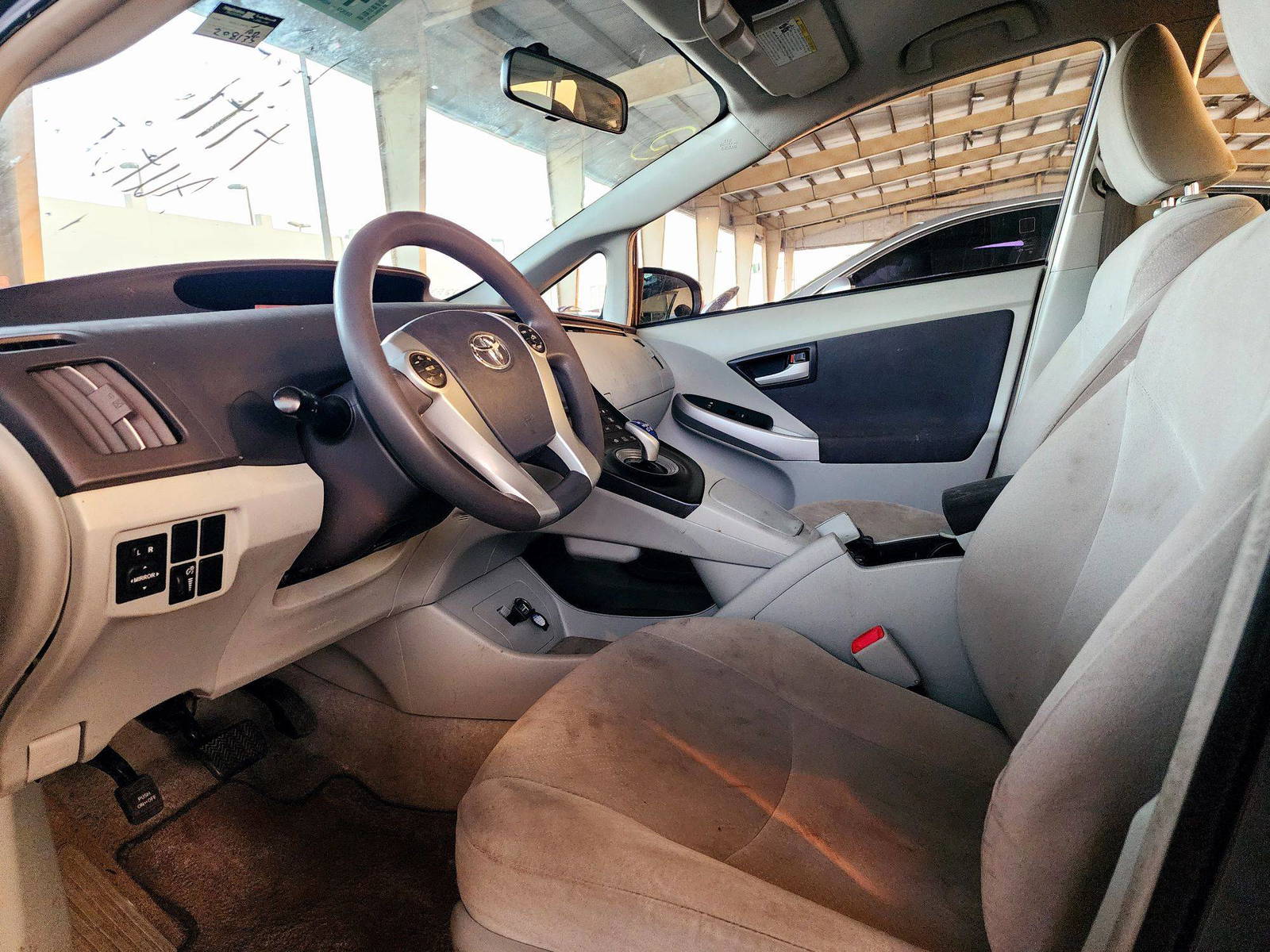 2011 TOYOTA PRIUS — 208135 Miles — Lot 1444474 — Souq - Marhaba Auctions Used Cars - Image 8