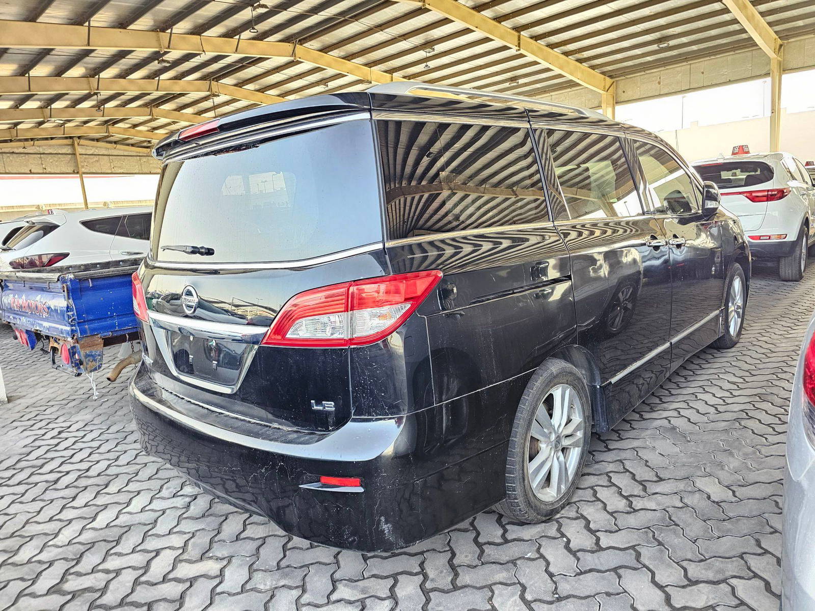 2012 NISSAN QUEST — 182825 Miles — Lot KP7C9041788 — Souq - Marhaba Auctions Used Cars - Image 4