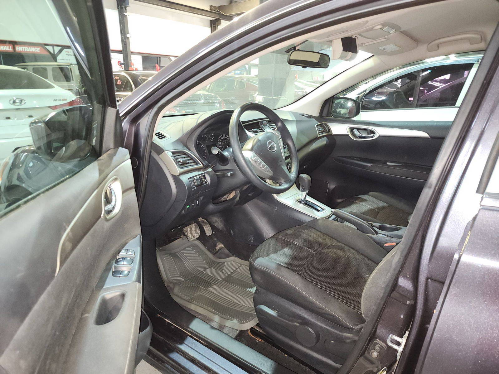 2015 NISSAN SENTRA — 192662 KM — Lot 650427 — Al Quoz - Marhaba Auctions Used Cars - Image 9