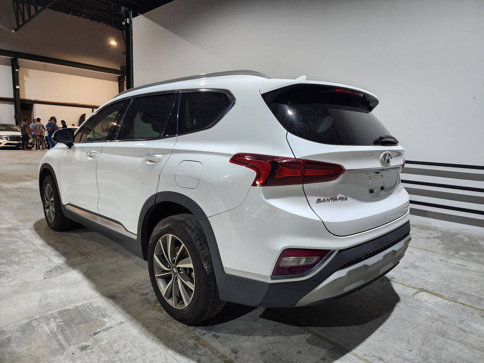 2019 HYUNDAI SANTA FE — 129475 Miles — Lot 39395 — Al Quoz - Marhaba Auctions Used Cars - Image 5