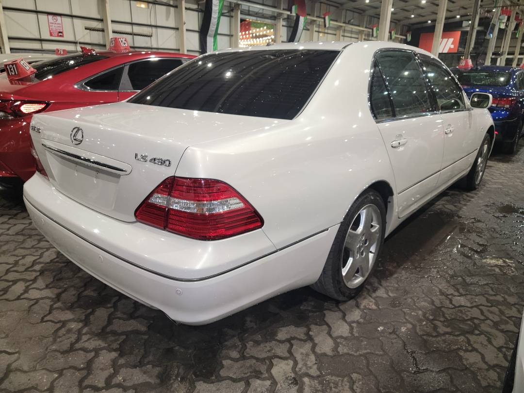 2006 LEXUS LS 430 — 166938 KM — Lot 5029884 - Marhaba Auctions Used Cars - Image 4
