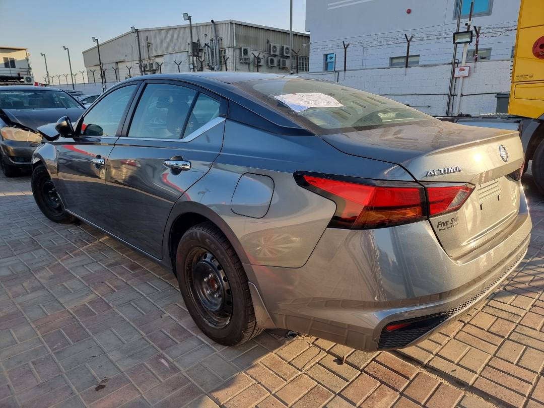 2022 NISSAN ALTIMA — 40008 Miles — Lot 21348587 — Main - Marhaba Auctions Used Cars - Image 3