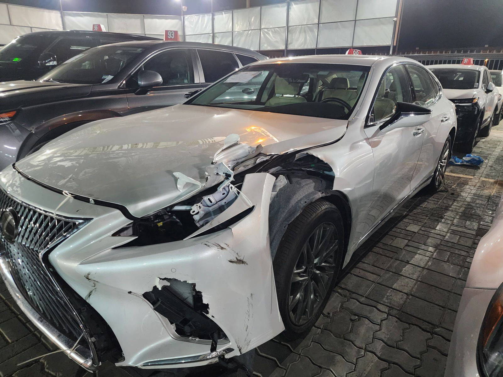 LEXUS LS 500 2018 - Marhaba Auction Used Cars - Image 4