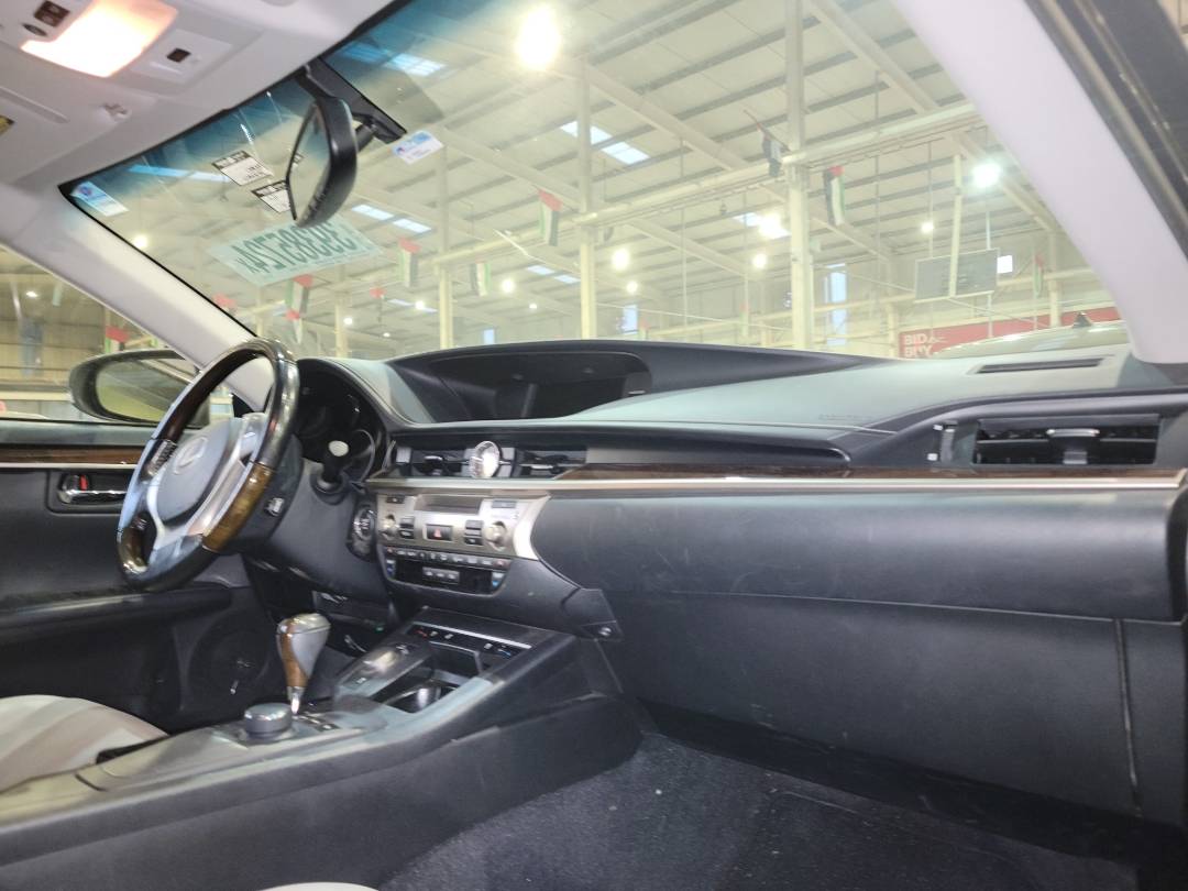 2015 LEXUS ES 350 — 74635 Miles — Lot 2207275 - Marhaba Auctions Used Cars - Image 5