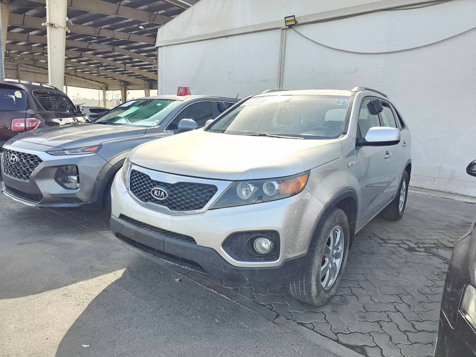 2012 KIA SORENTO — 290960 KM — Lot 5294084 — Souq - Marhaba Auctions Used Cars - Image 5