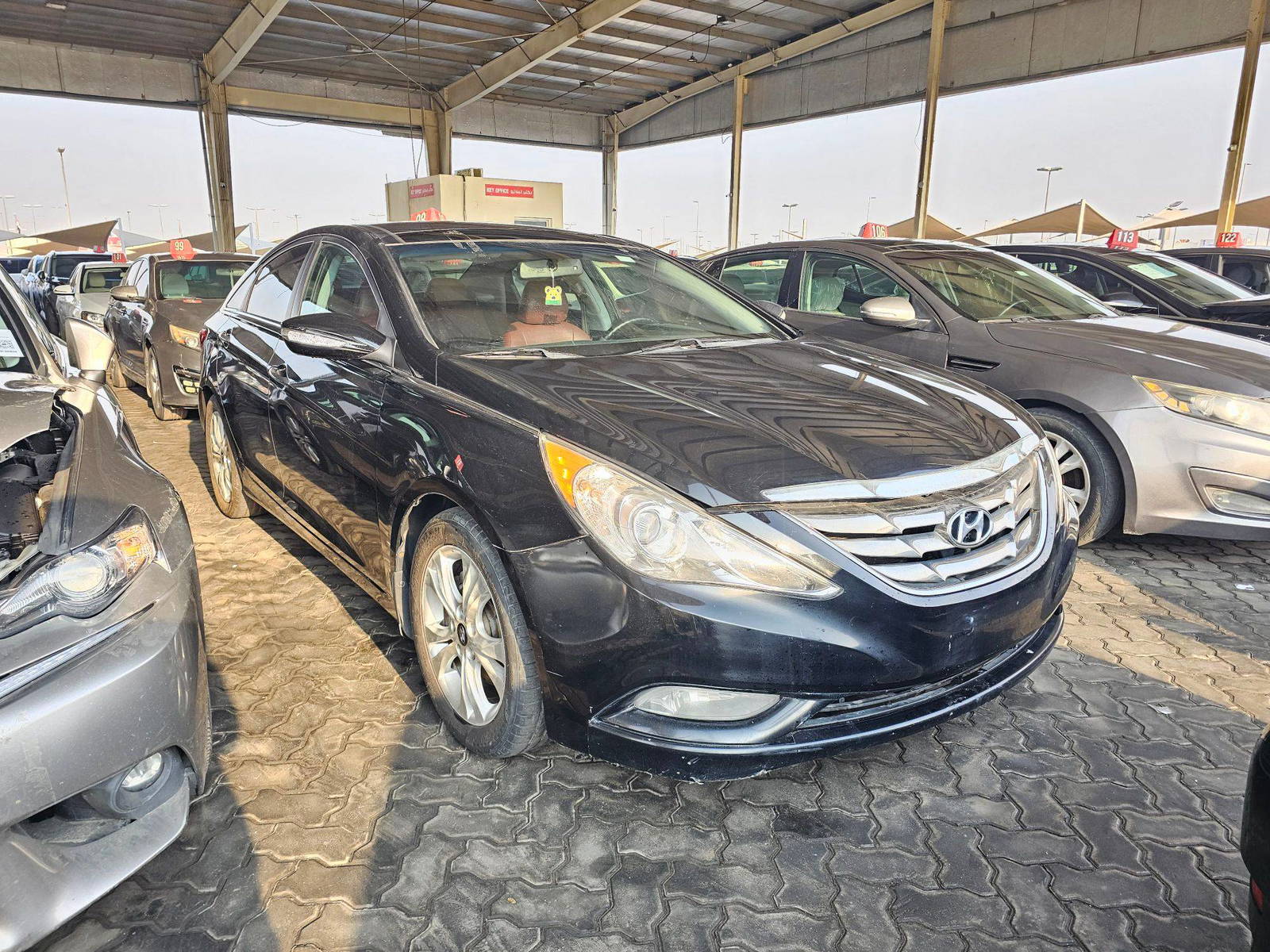 2012 HYUNDAI SONATA — 189904 Miles — Lot H466155 — Souq - Marhaba Auctions Used Cars - Image 3