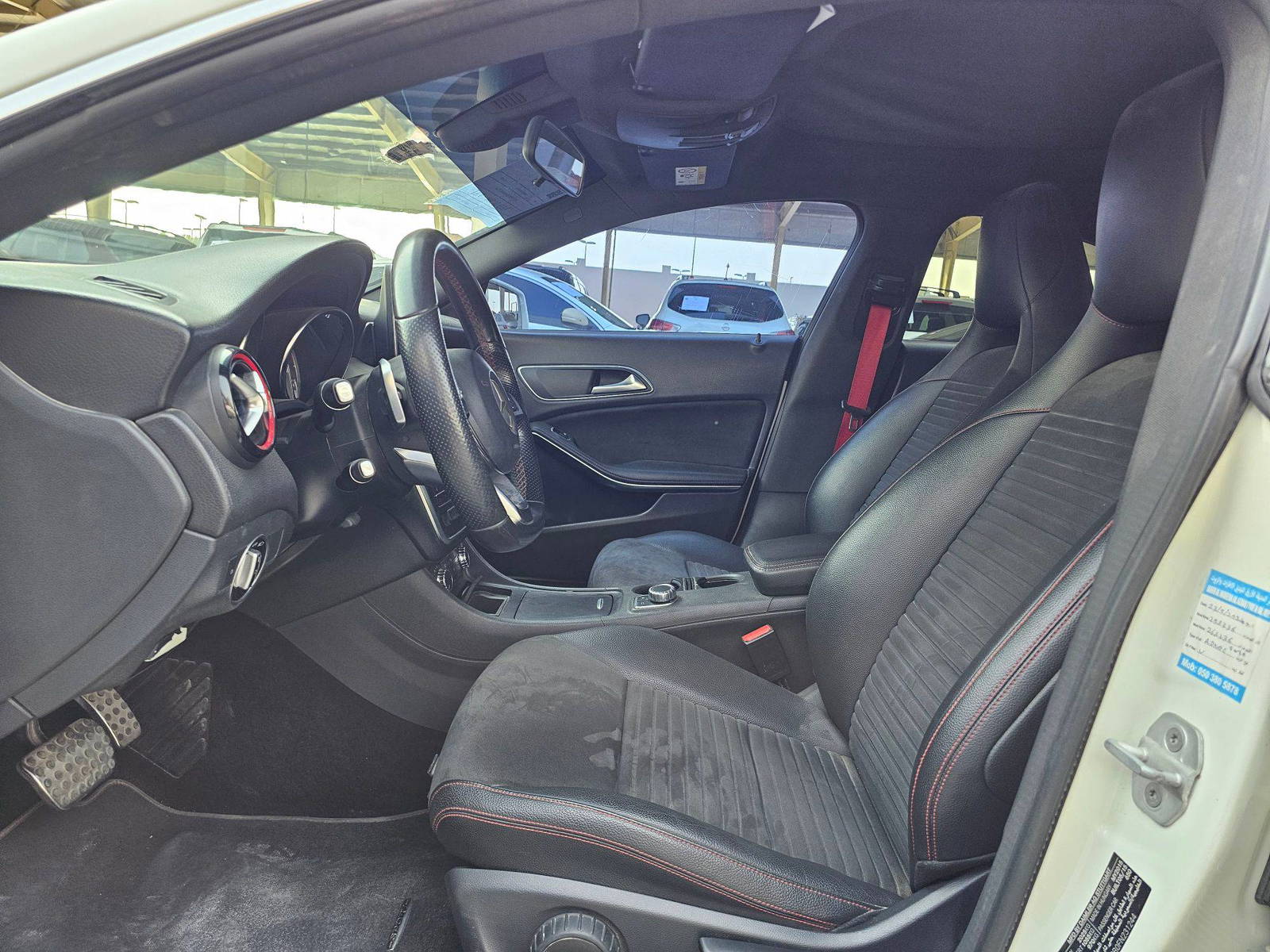 2015 MERCEDES BENZ CLA 250 — 269074 KM — Lot 0FN231244 — Souq - Marhaba Auctions Used Cars - Image 9